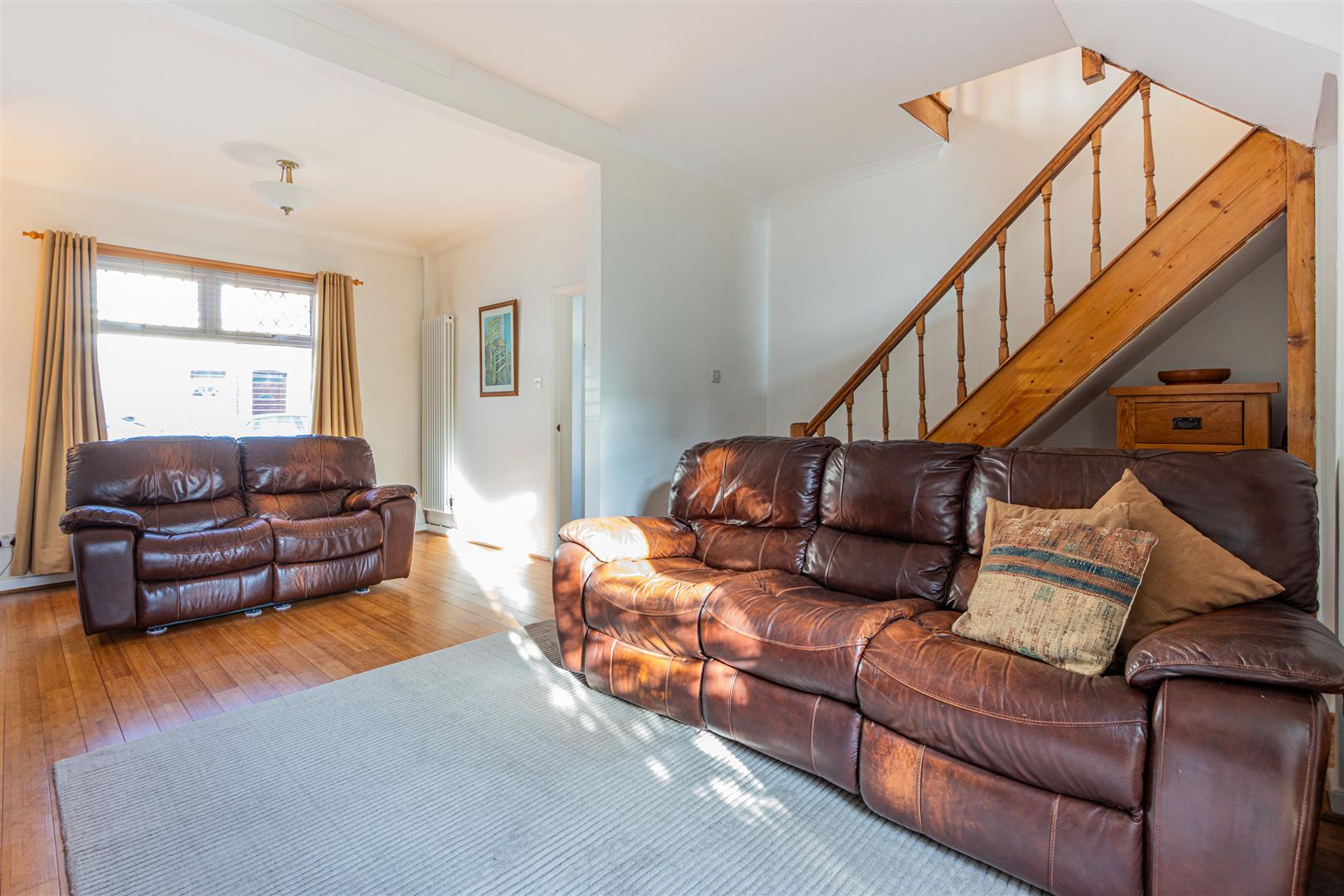 SPRINGFIELD PLACE, PONTCANNA, CARDIFF Jeffrey Ross Estate Agents